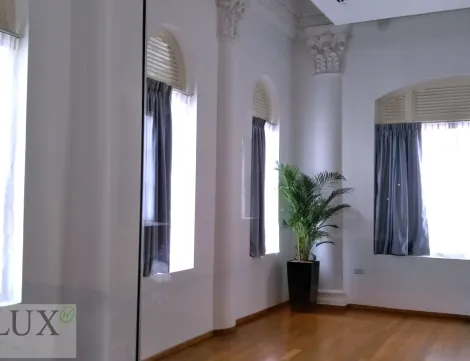 curtain-for-art-museum