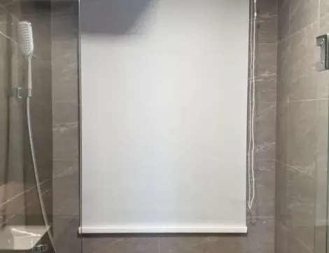Toilet-roller-blinds
