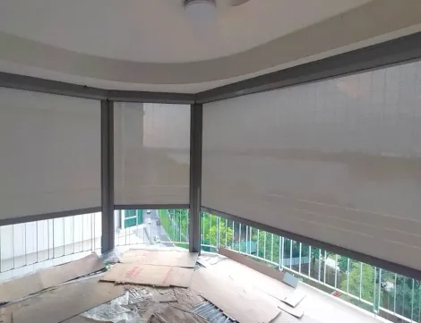 curve-zipblinds-at-baywater-condo