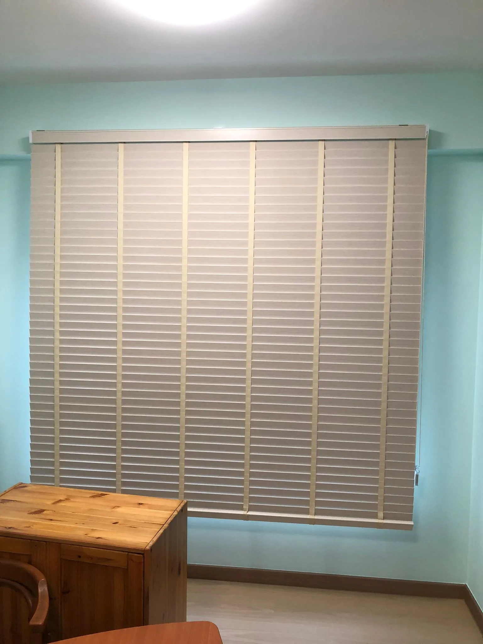 beige venetian blinds monocord system 1