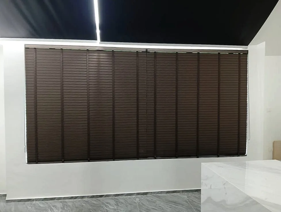 brown curve venetian blinds dining area 1