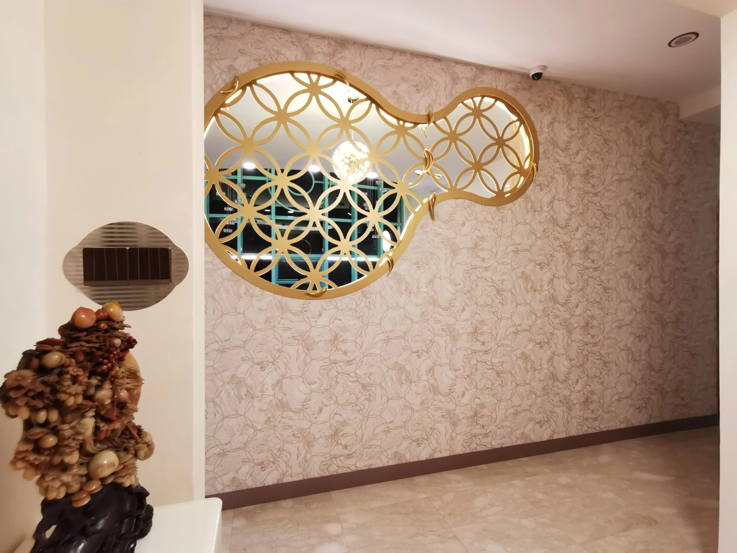 marble wallpaper condo hallway 02