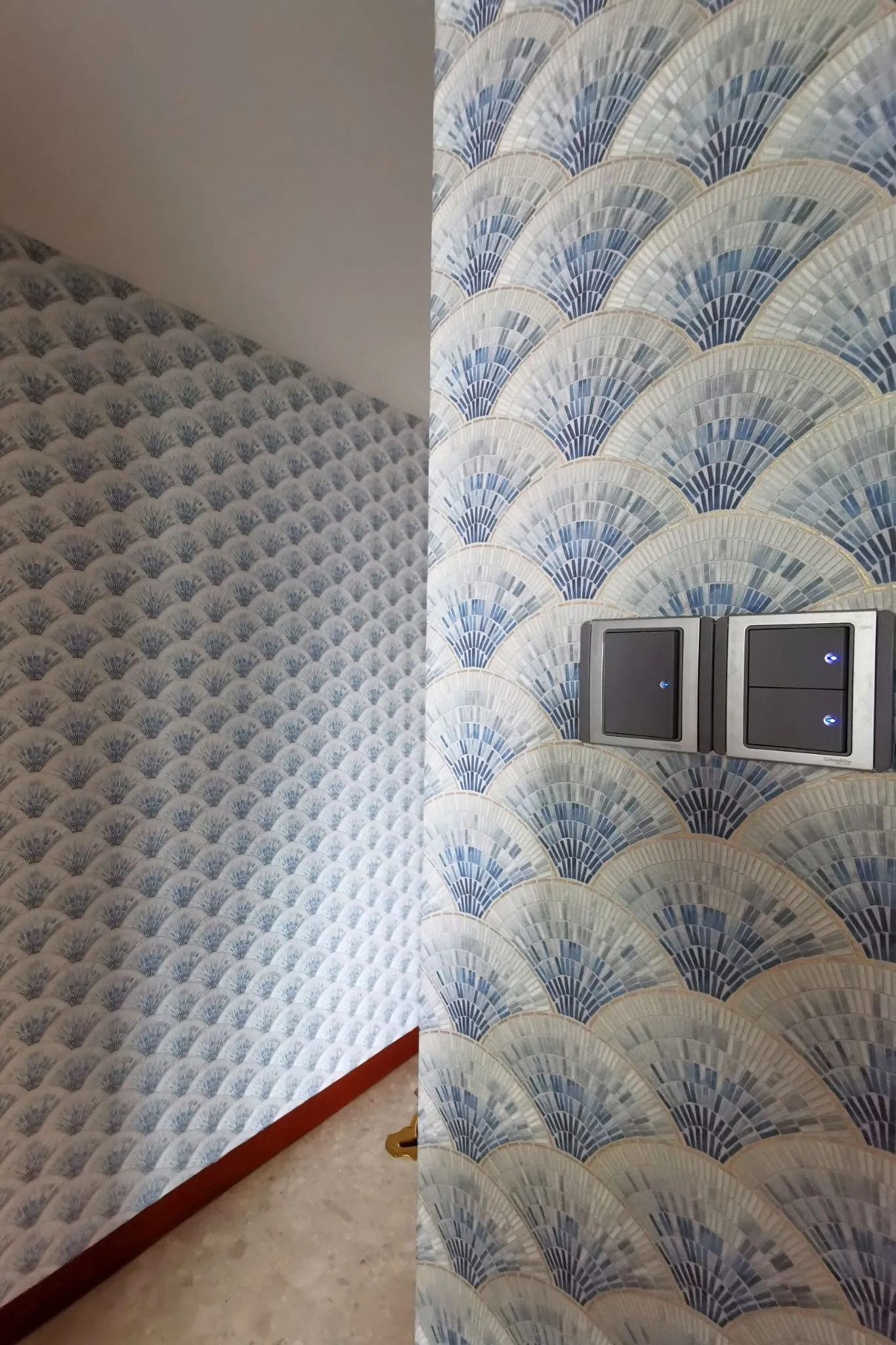 mosaic fan pattern wallpaper
