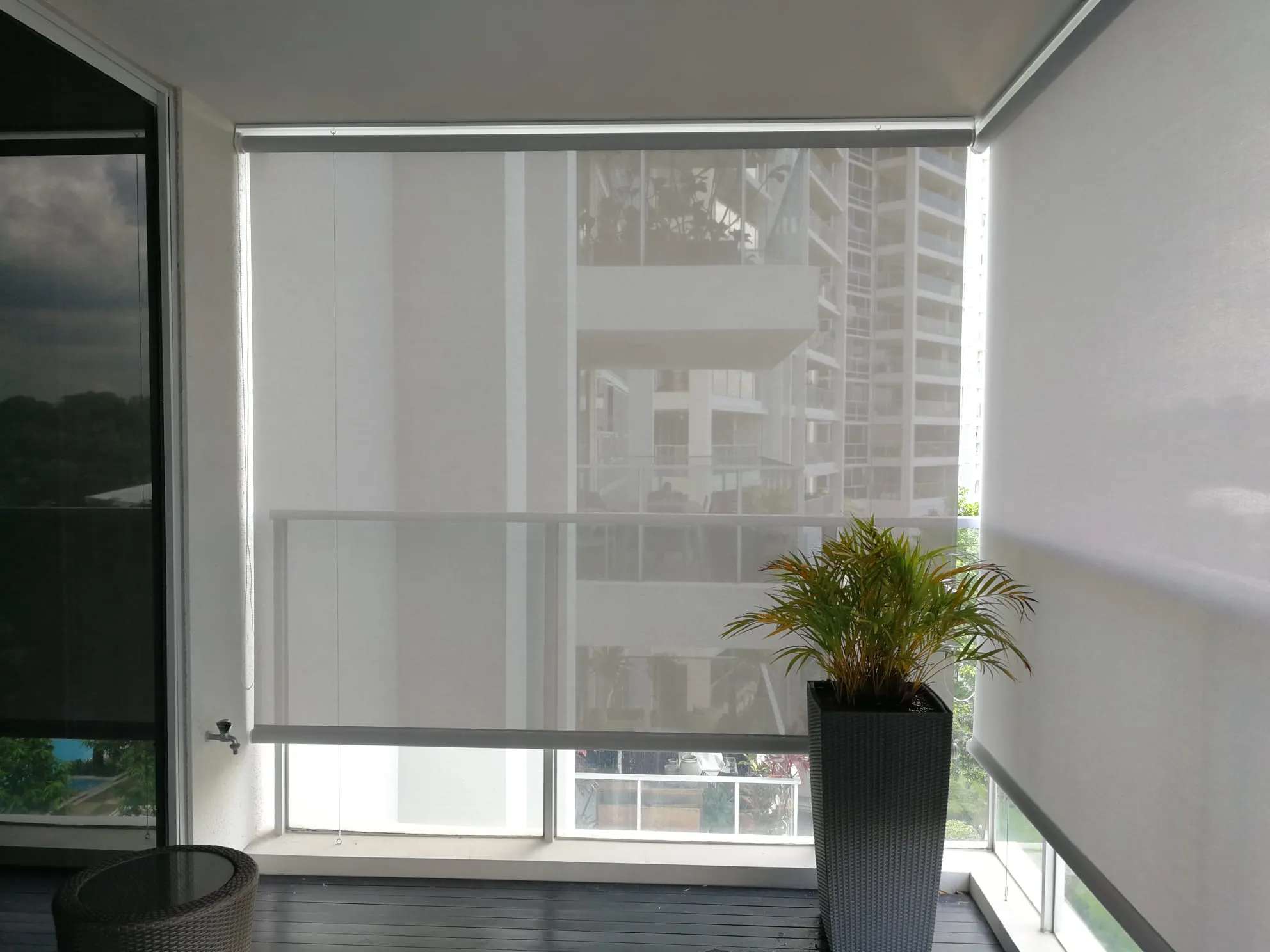 outdoor roller blinds 03