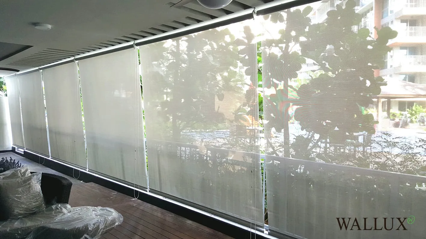 outdoor roller blinds 10
