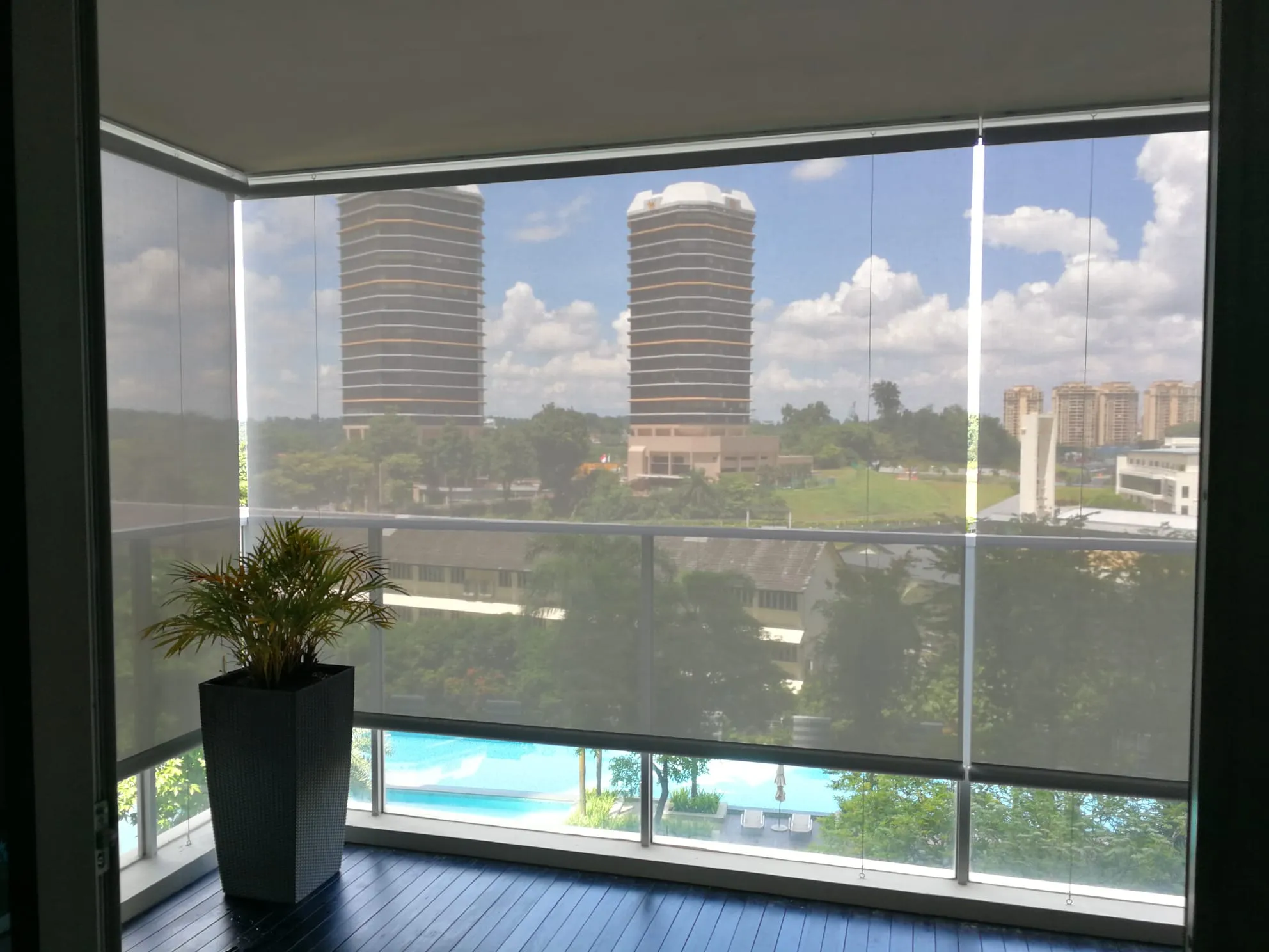 outdoor roller blinds 15