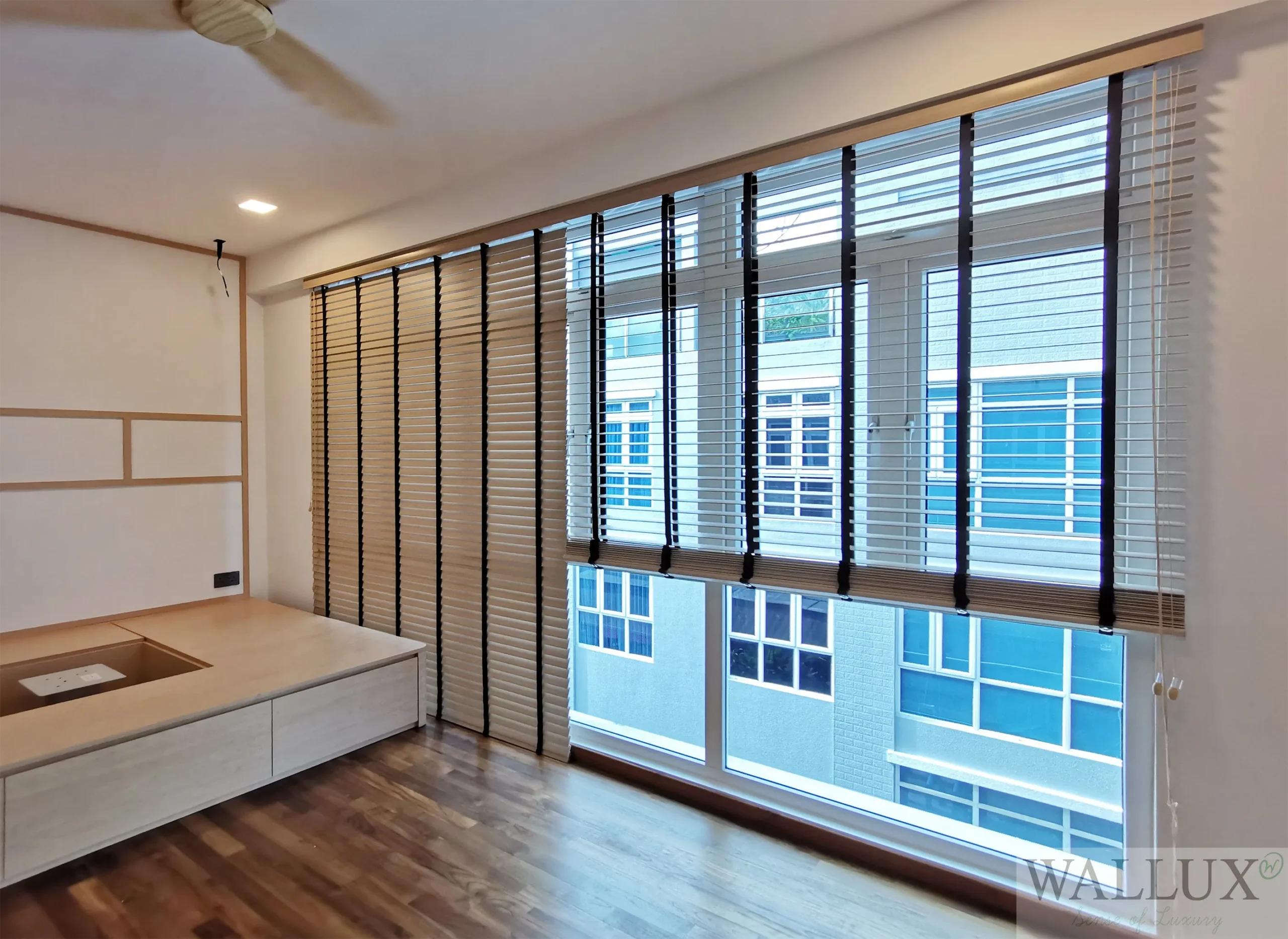 venetian blinds bedroom corner window 1